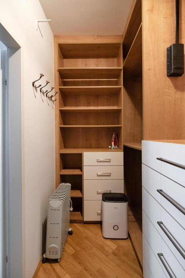 Appartamento Absolute Ruhelage Im Zentrum Mit Parkplatz Vienna Esterno foto